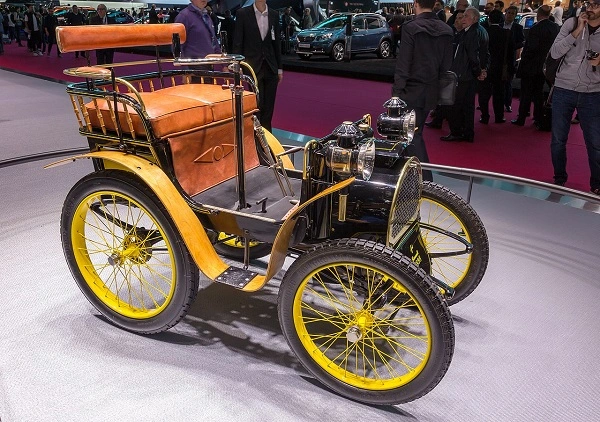 O primeiro carro Renault Voiturette