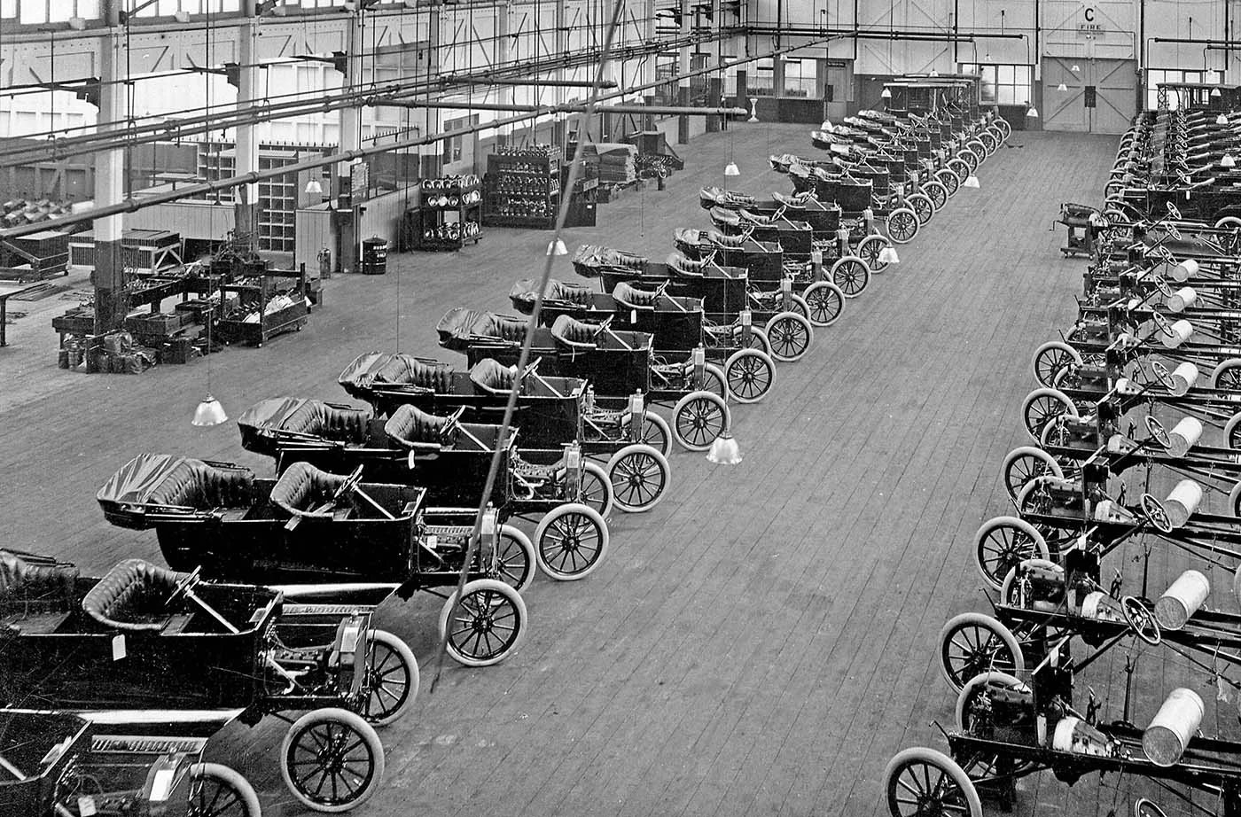 Linhas de montagem de produção em massa da Ford