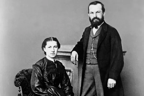 Gottlieb Daimler e sua esposa Emma Kurz, 1875