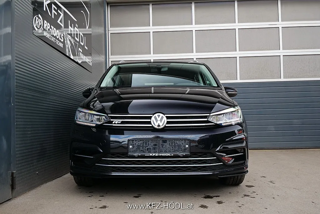 Volkswagen Touran Highline 2,0 SCR TDI*R-line* Image 3