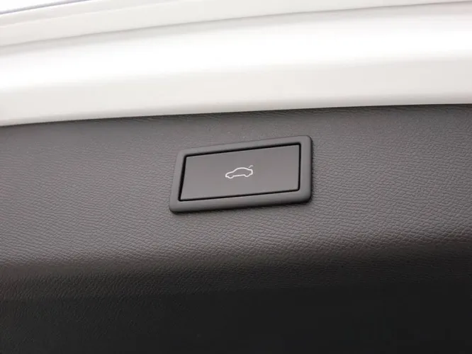 Seat Leon 1.4 e-HYBRID 204 Break FR + GPS + Pano + XL Pack + Full LED + ALU18 Image 7