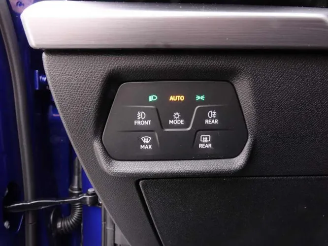 Seat Leon 1.5 TSI 130 Sportstourer FR Sport + GPS + LED Lights + Alu 18 Performance Image 9