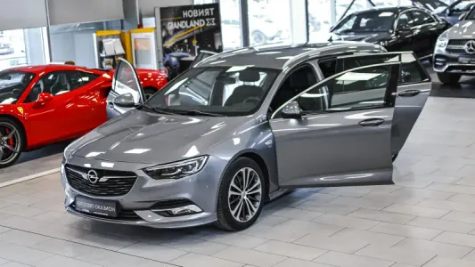 Opel Insignia Sports Tourer 1.5 Turbo OPC Line Automatic