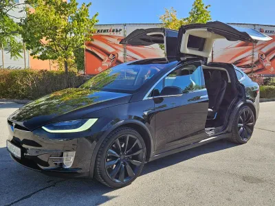Tesla Model X 100D Carbon/Black Edition