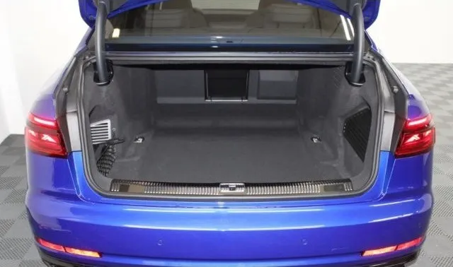 Audi S8 Quattro =Carbon= Titan Black Optic/Pano Гаранция Image 3