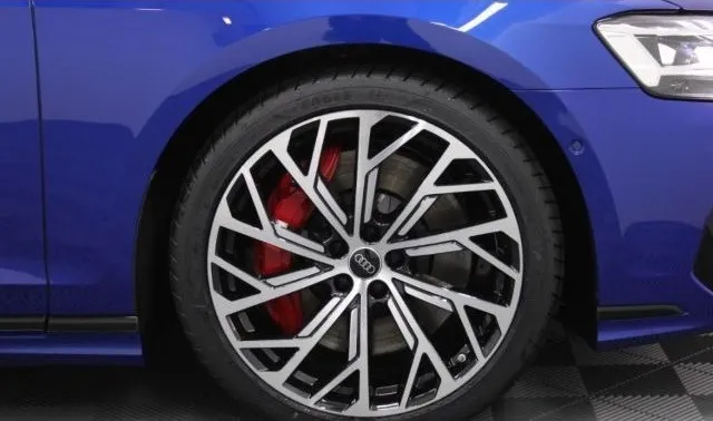 Audi S8 Quattro =Carbon= Titan Black Optic/Pano Гаранция Image 4