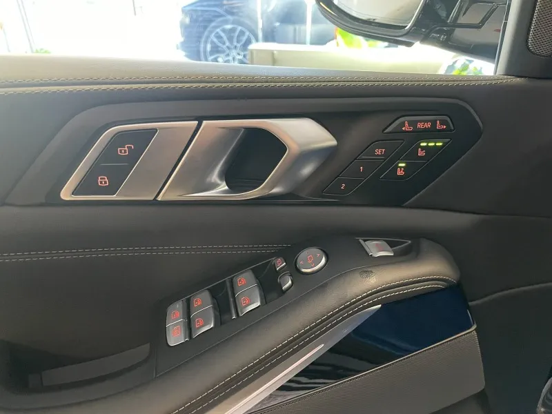 BMW X7 40d xDrive =NEW= MGT Conf. Carbon Гаранция Image 6