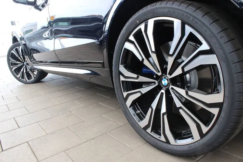 BMW X7 M60i xDrive =Executive Drive Pro= Carbon Гаранция Image 3