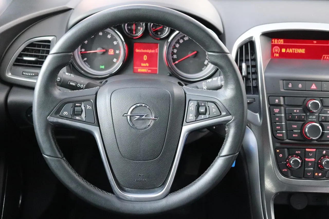 Opel Astra J 1.4 T Tempomat Bluetooth...  Image 9
