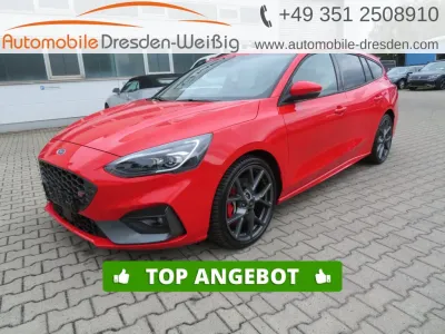 Ford Focus TURNIER 2.3 ST*STYLING PAKET*PERFORMANCE*
