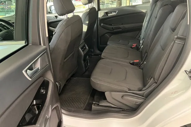 Ford S-Max 2,0 TDCi EcoBlue 190hv A8 AWD Titanium *7-paikkainen / Neliveto / Automaatti / Lisälämmitin / Sähköinen koukku / Navigointi / Pysäköintitutkat + Kamera + Avustin / Adaptiivinen Cruise* - Auto Image 7