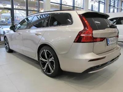 Volvo V60 T8 AWD Long Range High Performance Plus Dark Aut.