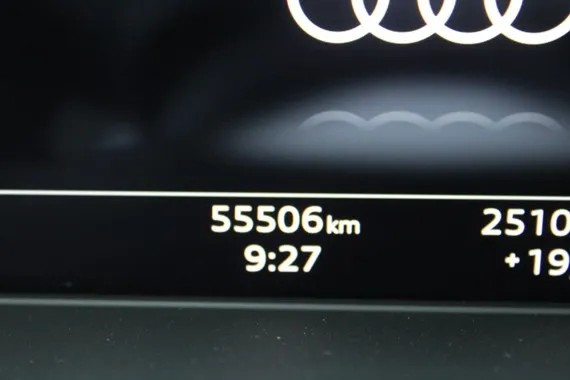 Audi A4 Avant 40TDi Quattro S-tronic S-line *VIRTUAL,LED,KAMERA 360* Thumbnail 5
