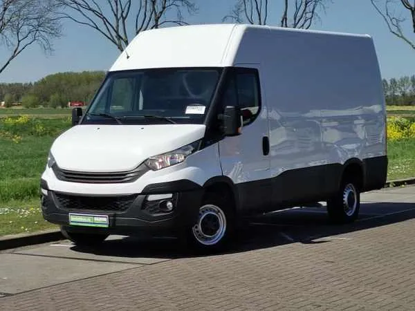 Iveco Daily 35 S  Image 2