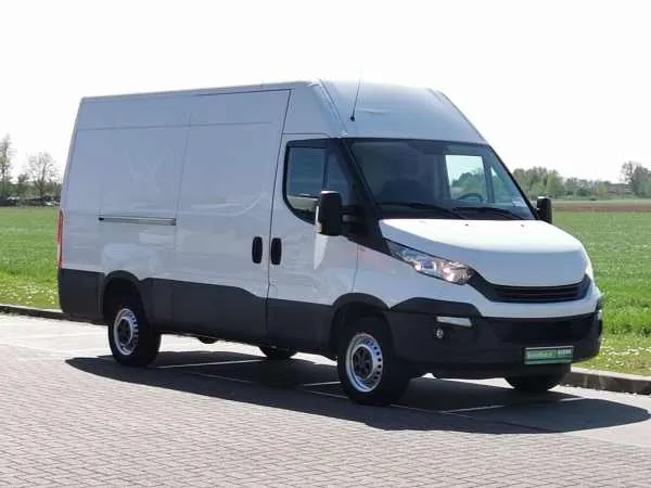 Iveco Daily 35 S  Image 4