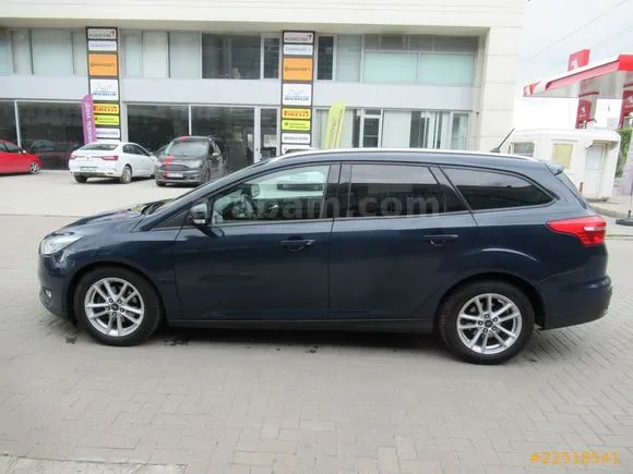 Ford Focus 1.5 TDCi Trend X Image 1