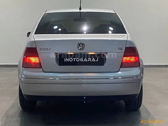 Volkswagen Bora 1.6 Pacific Image 3