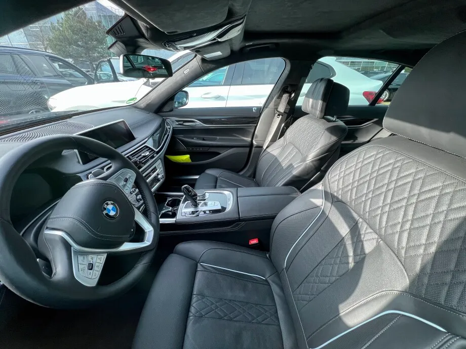 BMW 7-серии xDrive Laser Individual  Image 5