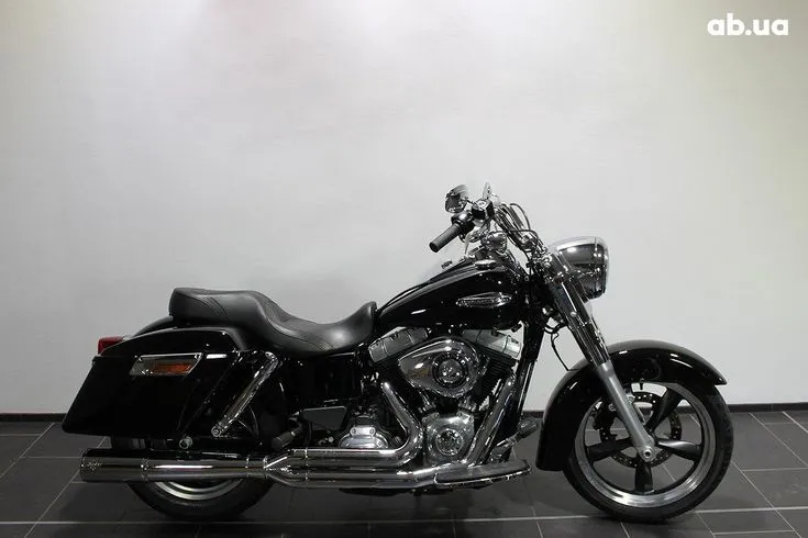 Harley-Davidson FLD  Modal Image 1